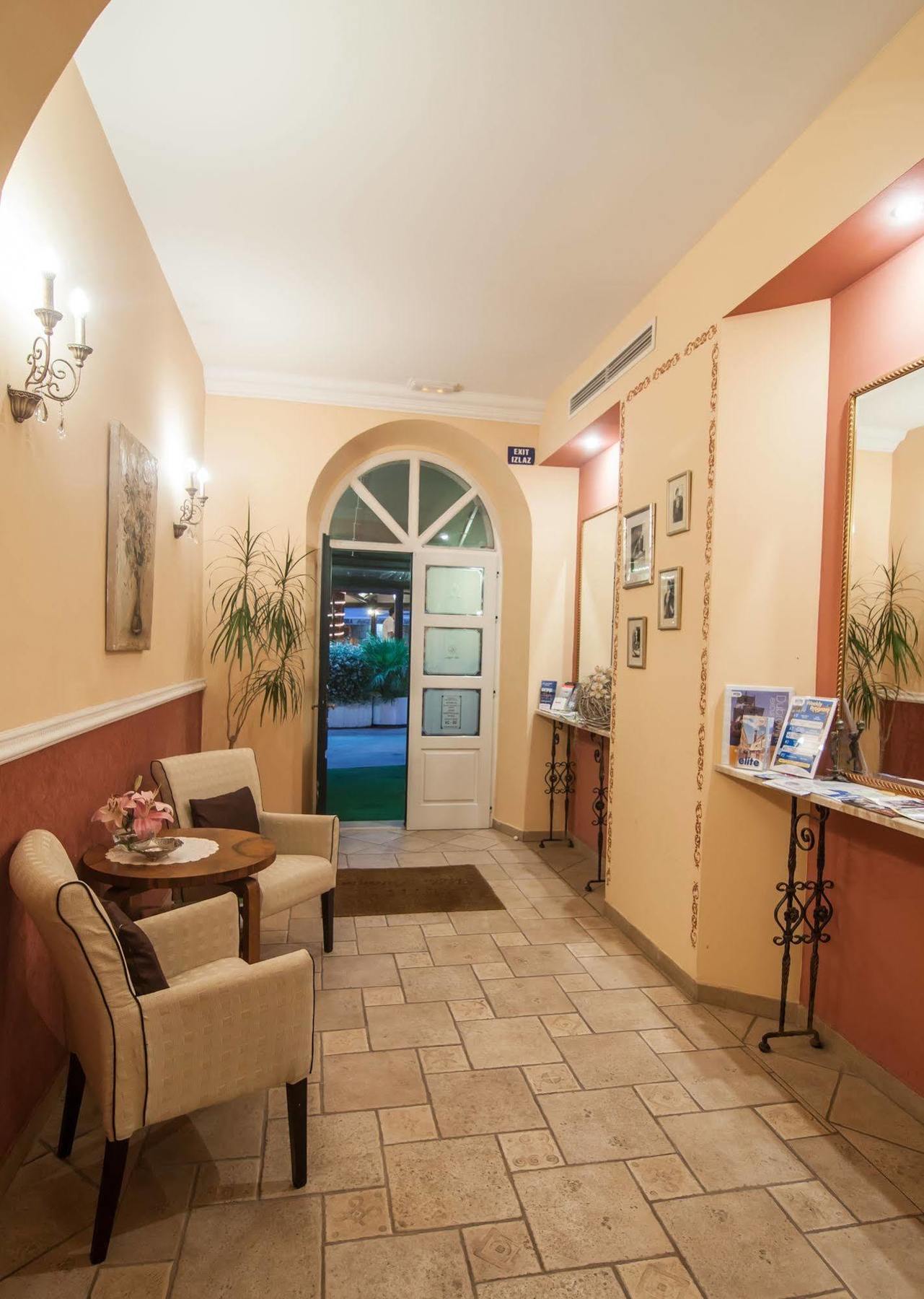 Hotel Boutique Pattiera 4*